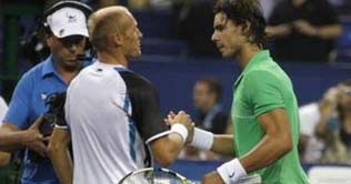 Davydenko stuns Nadal to take Shanghai title